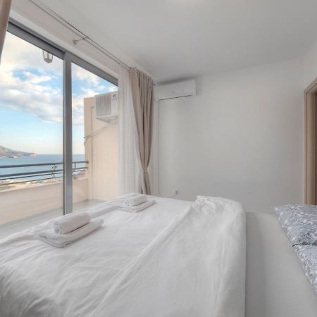 Sea View Two Bedroom Family Apartment With Pool - Sunset Ivanovici Bečići 外观 照片